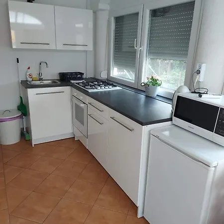 Alsóörs Rege Apartman 2 מראה חיצוני תמונה