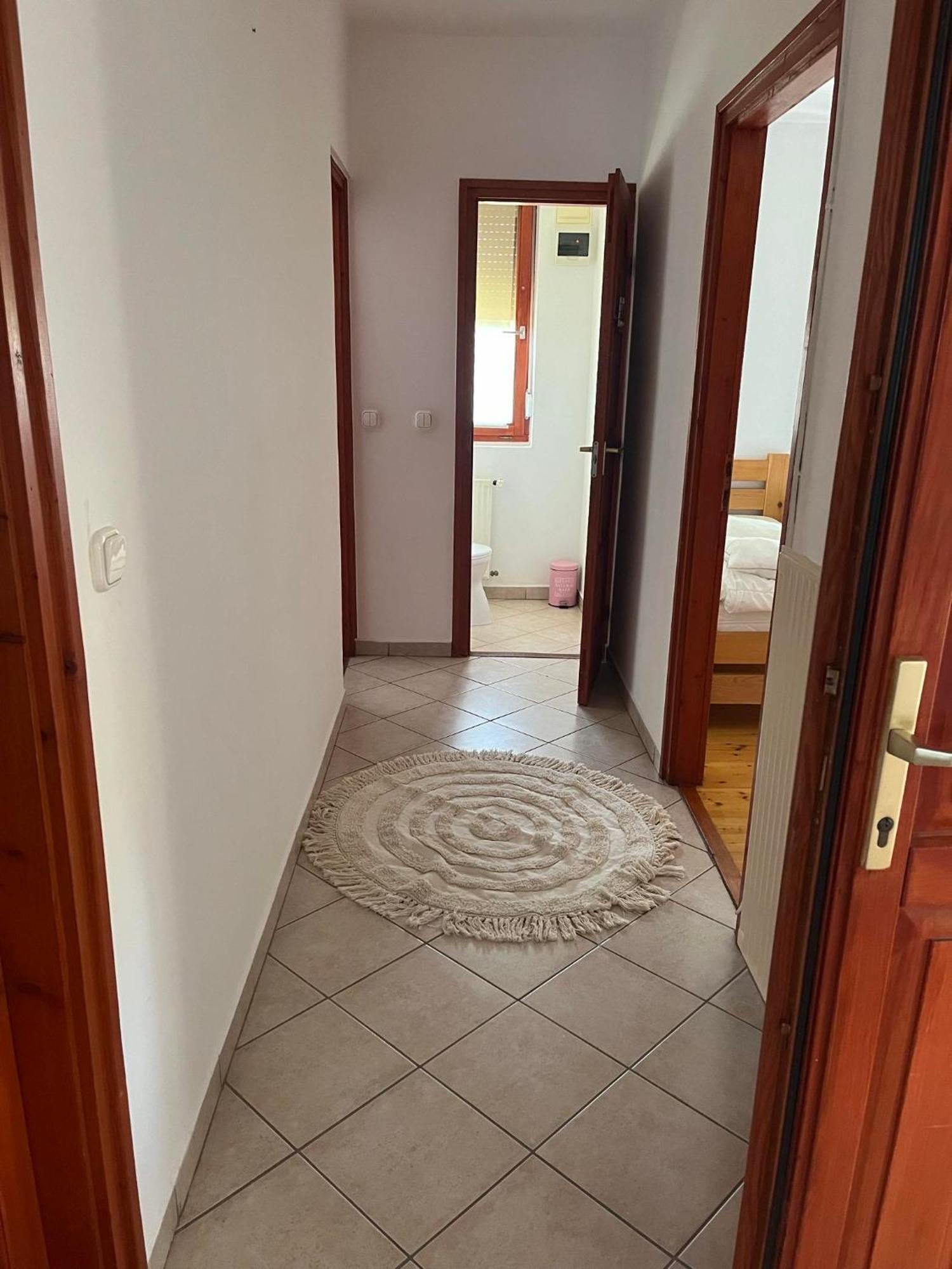 Apartment Rege 2 *